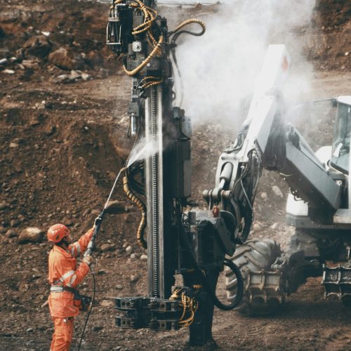 janik-SBQ90Ov3A6E-unsplash